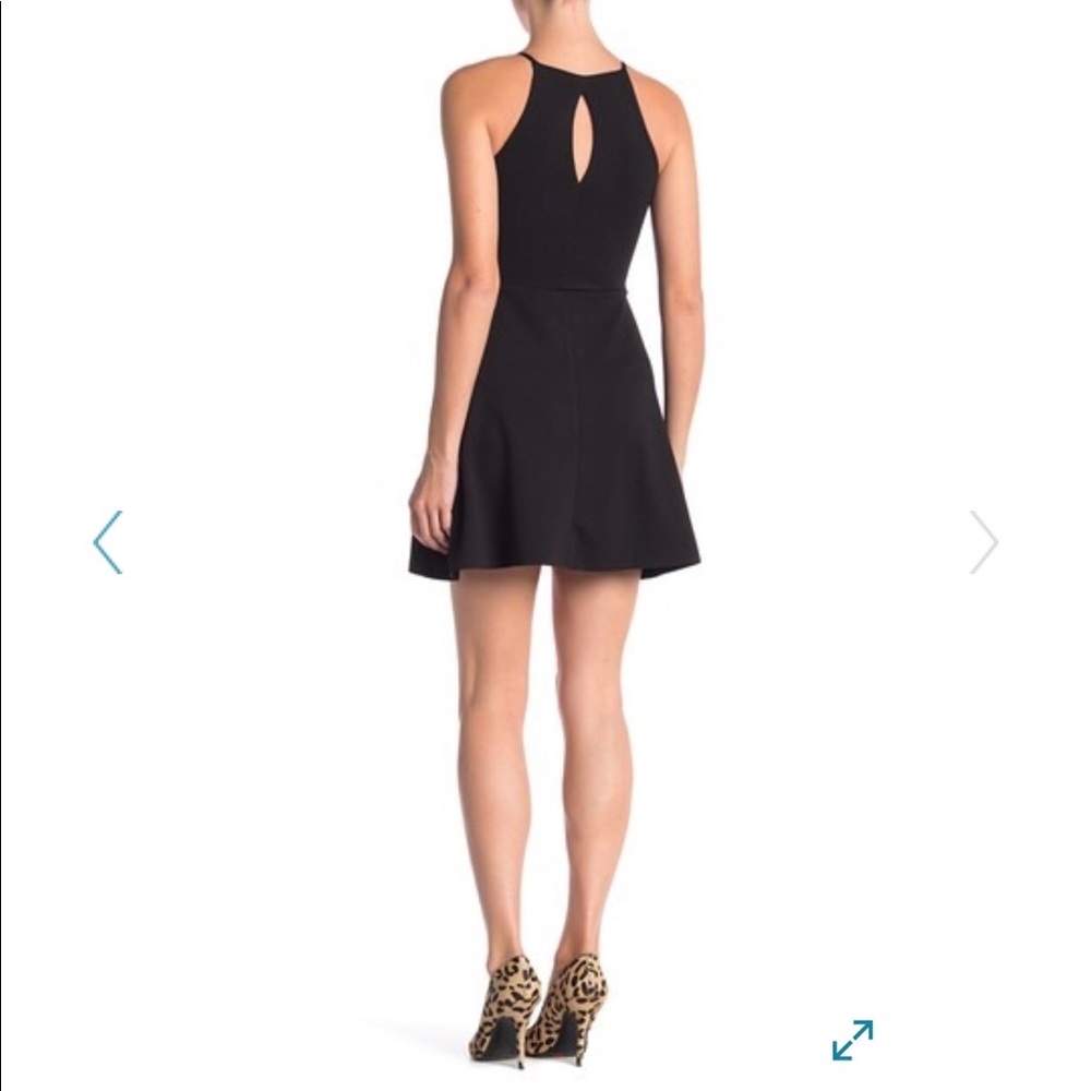 Black dress - Picture 2 of 4